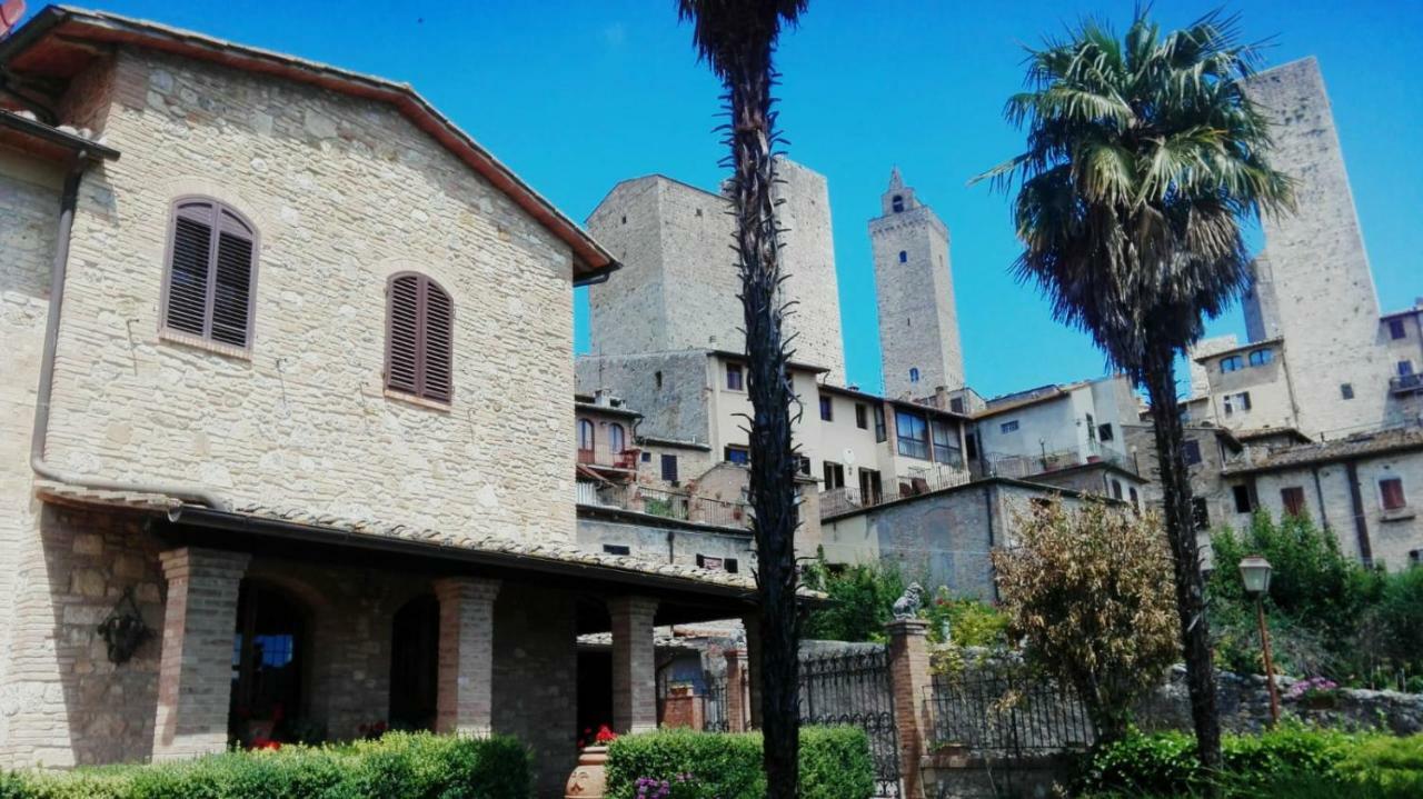 Affittacamere Chiti Melania San Gimignano Exterior photo